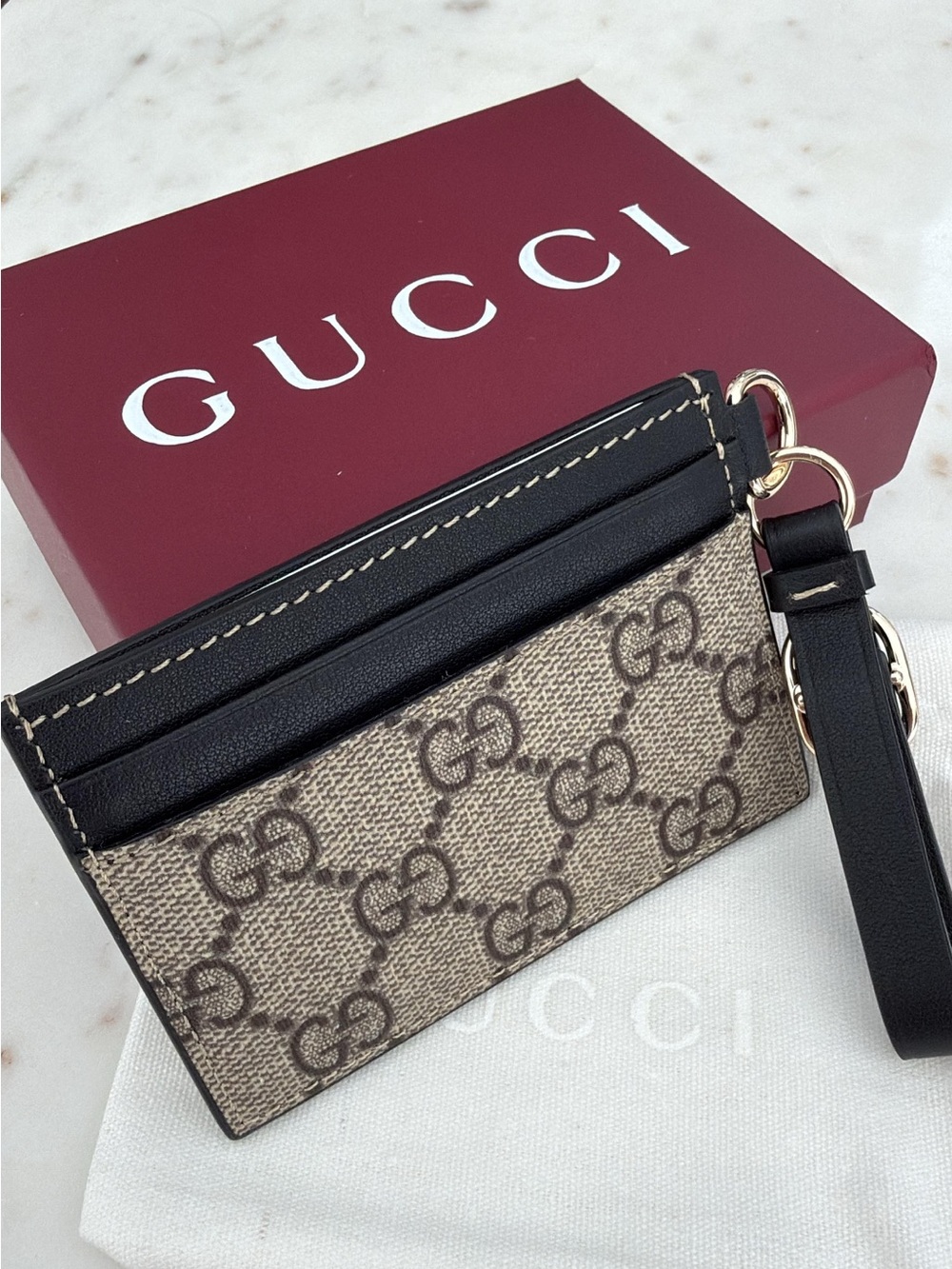 Gucci Beige & Brown GG Supreme Card Holder - Picture 3 of 4